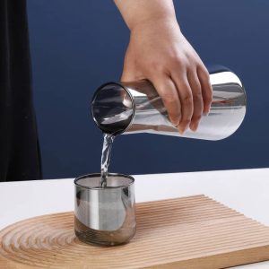Carafe d&rsquo;eau avec couvercle